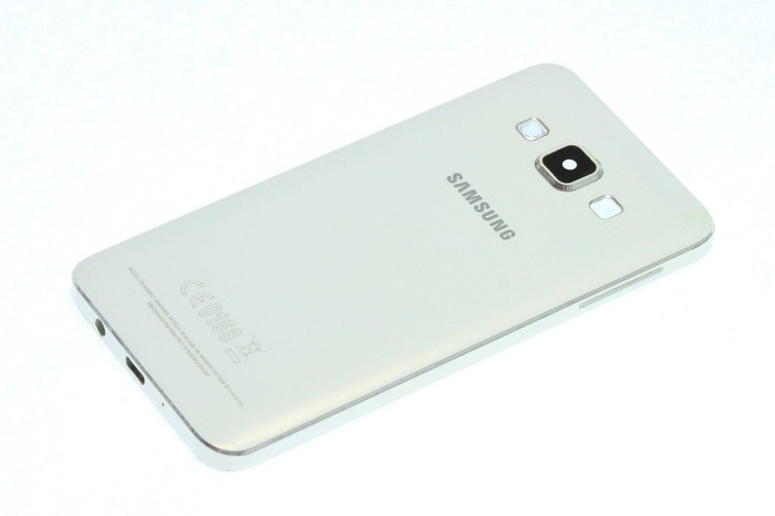 Original SAMSUNG Galaxy A3 White Grade A Battery Door