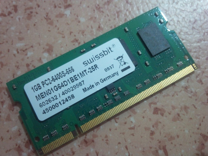 RAM 1GB DDR2 Swissbit Neu 800MHz PC2-6400S